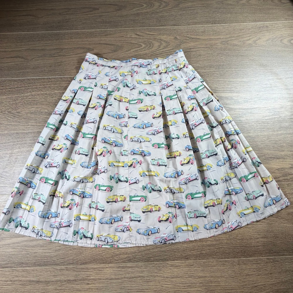 Cath Kidston Women's Retro Fast Car Pleated Skirt Race Cars Gray Size 8 Printed